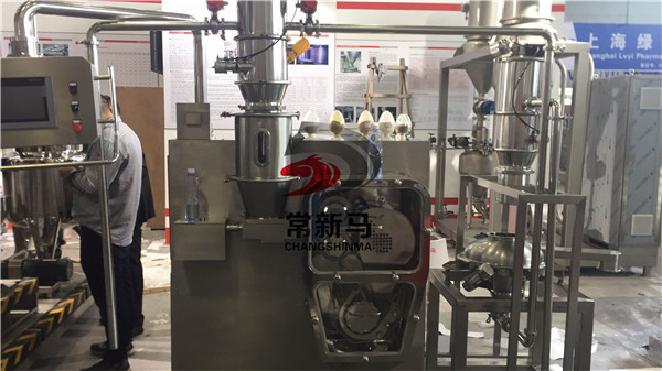 3171566631387626.jpg 干法制粒机_副本.jpg